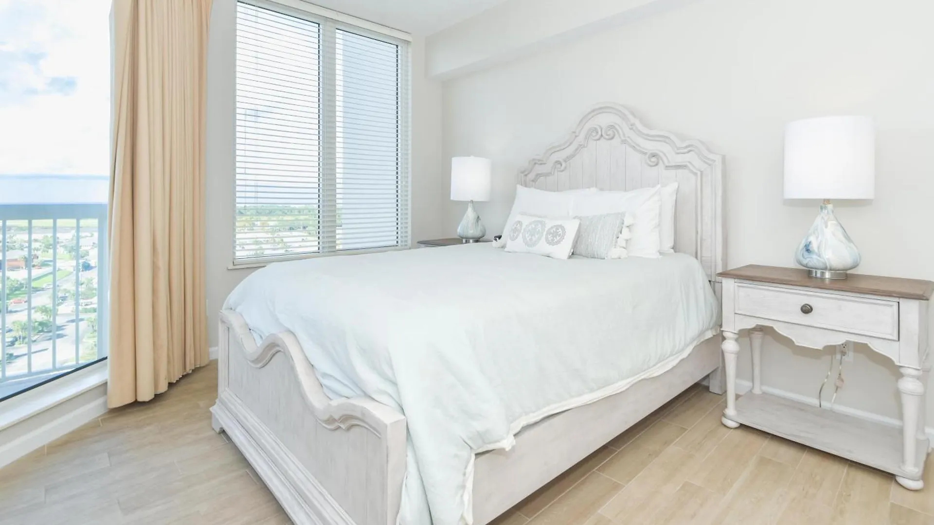 Silver Beach Towers E1406 Destin 0*,